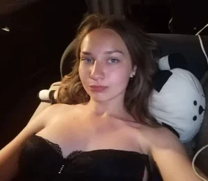 Niki Bella